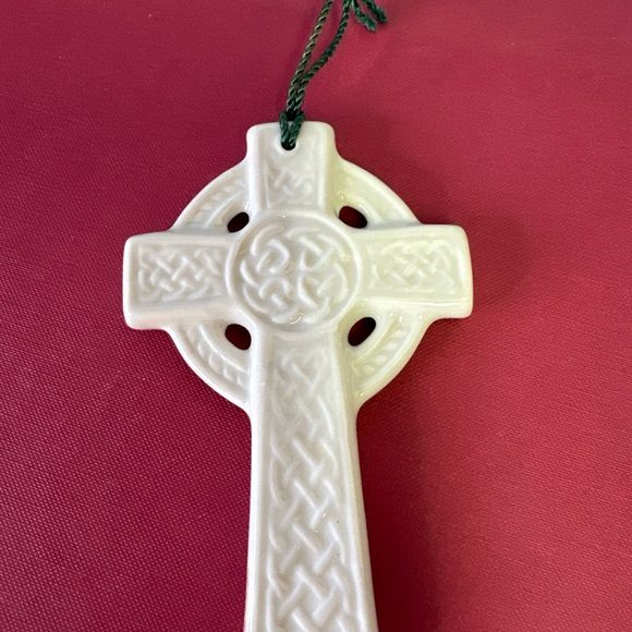Vintage Belleek Christmas Ornament ST. KIERAN'S CROSS Celtic Knot Clover - Picture 2 of 7